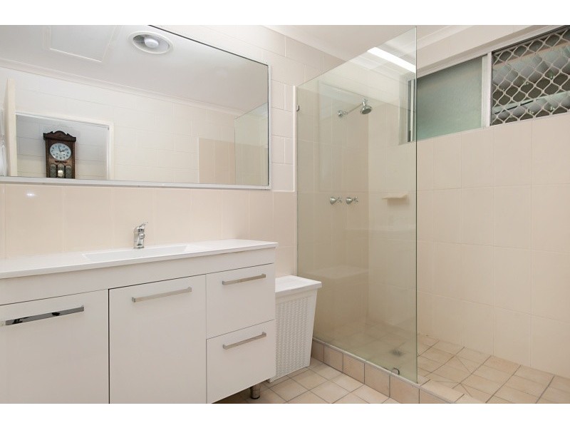 389 Varley Street, Yorkeys Knob QLD 4878