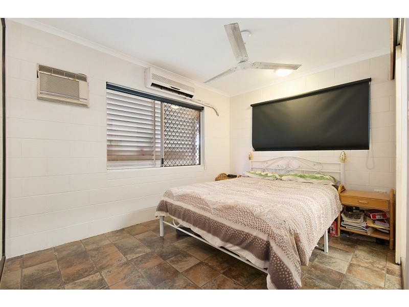 389 Varley Street, Yorkeys Knob QLD 4878