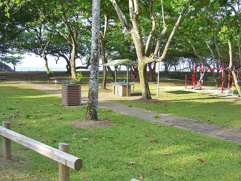 389 Varley Street, Yorkeys Knob QLD 4878