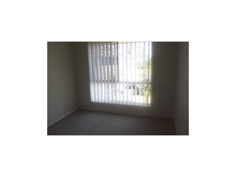 2/1 NADIA PLACE, Morayfield QLD 4506