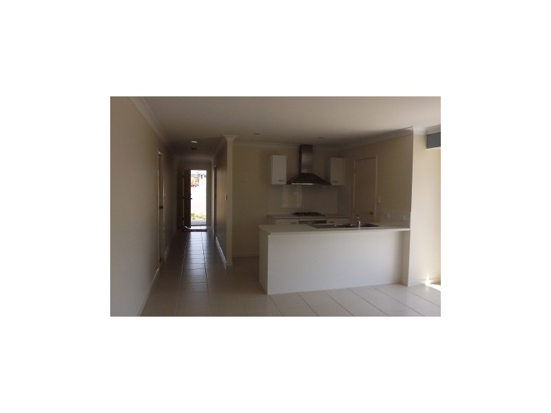 25 Lorikeet Parade, Dakabin QLD 4503
