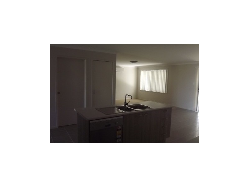 13 Woodfern Drive, Morayfield QLD 4506