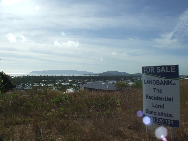 128 Goicoechea Dve, Bushland Beach QLD 4818