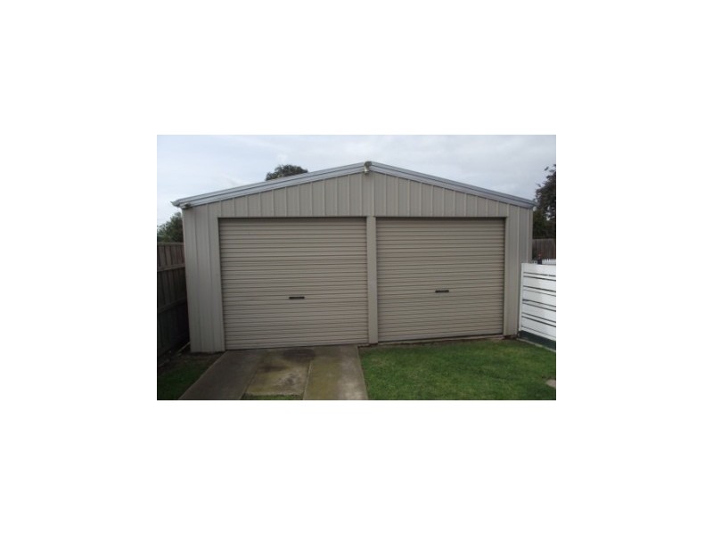 84 Powerscourt Street, Maffra VIC 3860