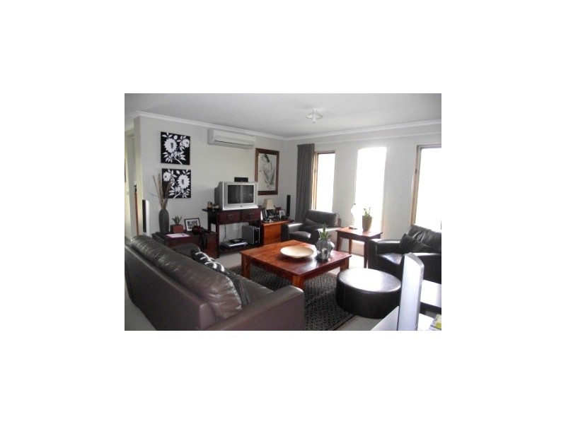 136 Sandy Creek Road, Maffra VIC 3860