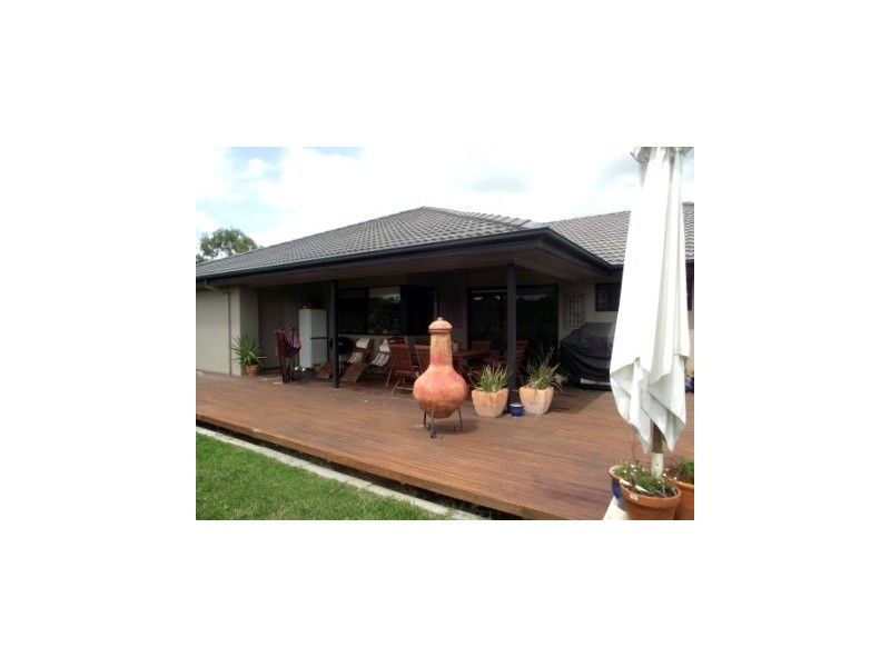 136 Sandy Creek Road, Maffra VIC 3860