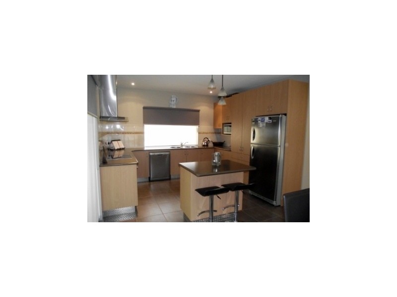 10 McCubbin Street, Maffra VIC 3860