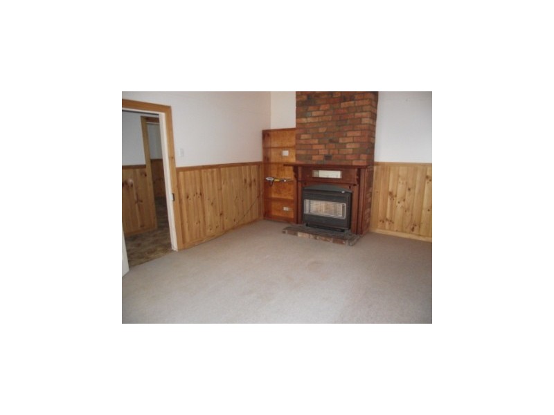 67 Powerscourt Street, Maffra VIC 3860