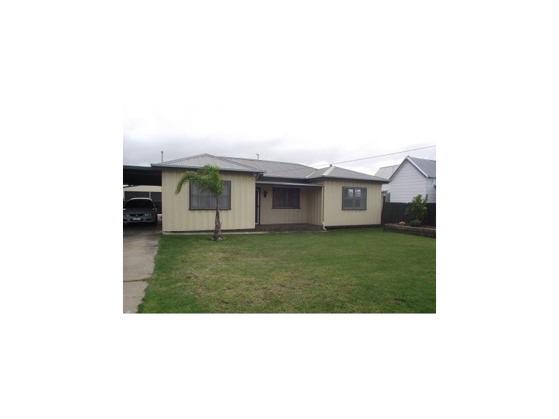 28 George Street, Maffra VIC 3860