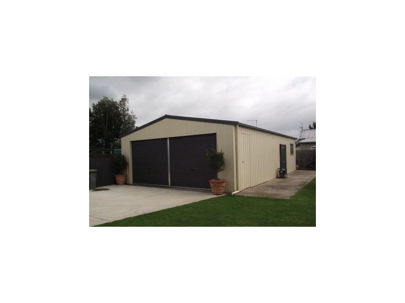 28 George Street, Maffra VIC 3860