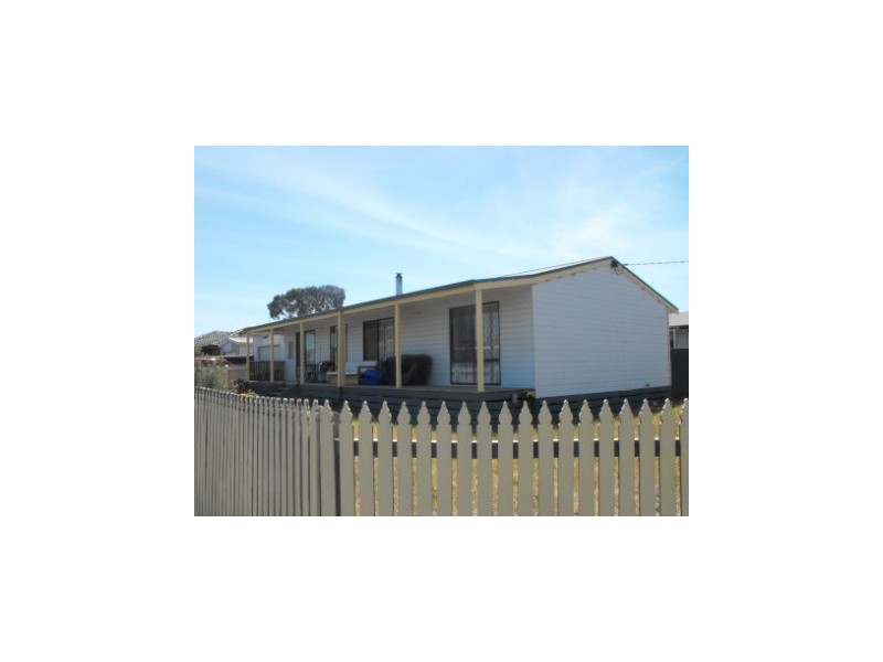 13 Weir Road, Heyfield VIC 3858