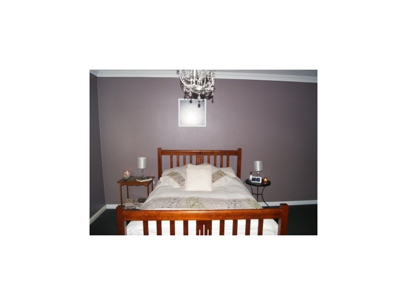 10 Landy Street, Maffra VIC 3860