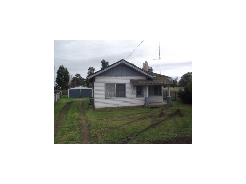 26 Laura Street, Maffra VIC 3860