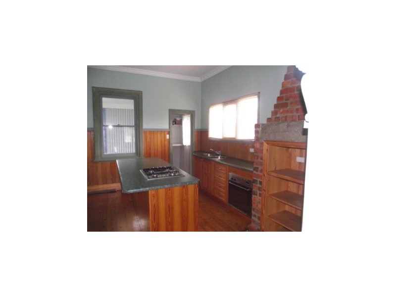 26 Laura Street, Maffra VIC 3860
