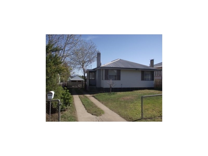 13 Powerscourt Street, Maffra VIC 3860