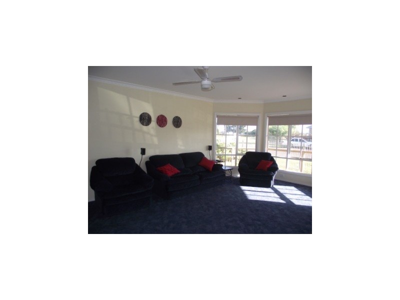 42 Sale-Maffra Road, Maffra VIC 3860