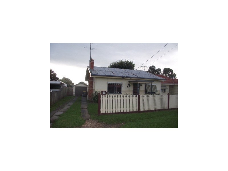 35 Carpenter Street, Maffra VIC 3860