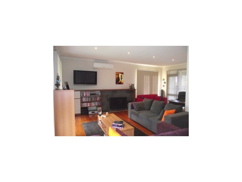 19 McLean Street, Maffra VIC 3860