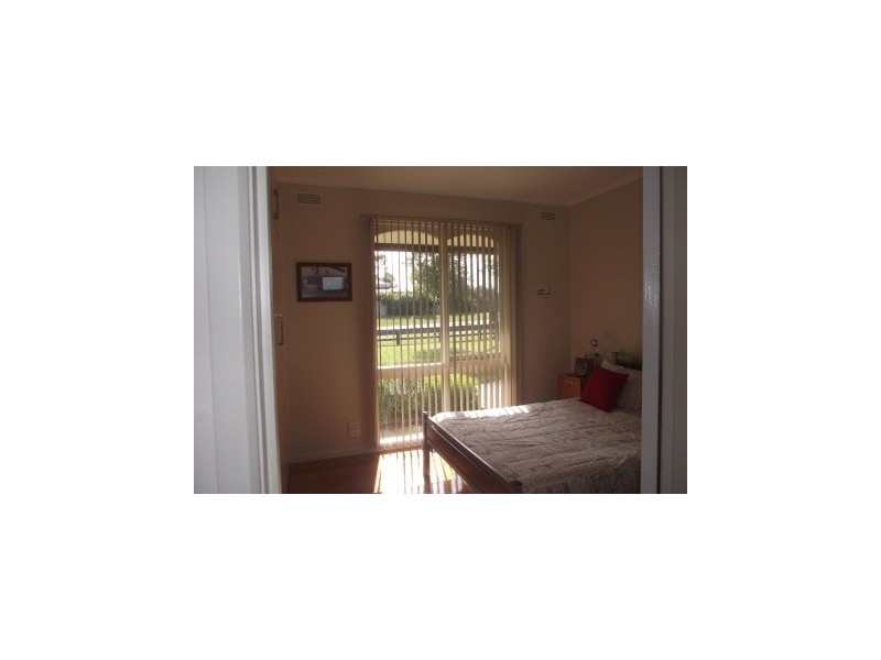 19 McLean Street, Maffra VIC 3860