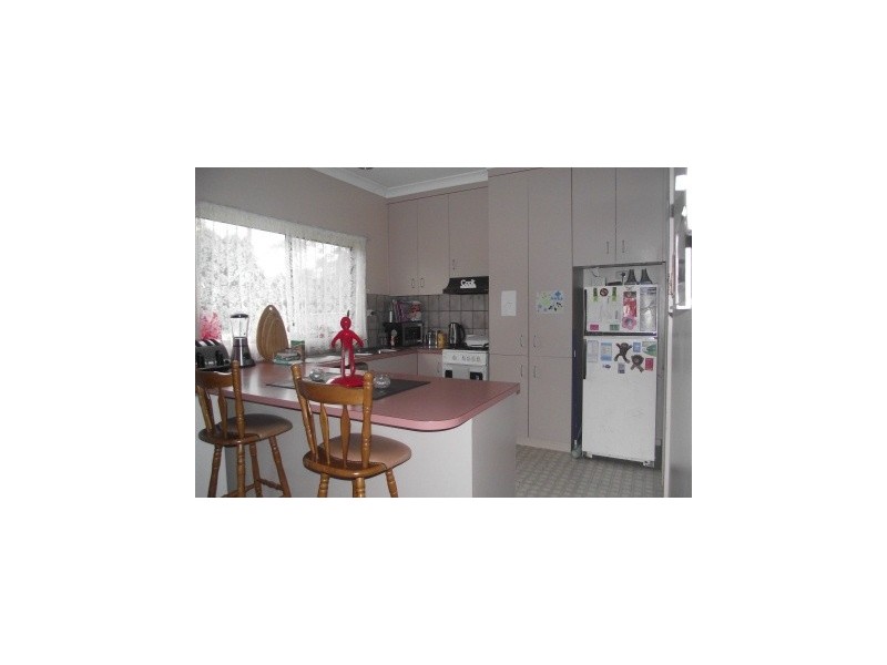 37 Landy Street, Maffra VIC 3860