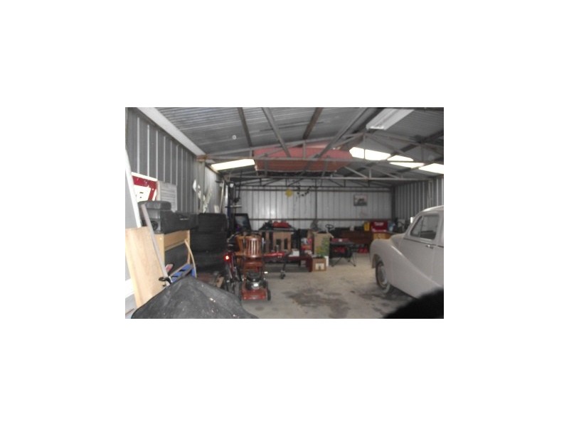 37 Landy Street, Maffra VIC 3860