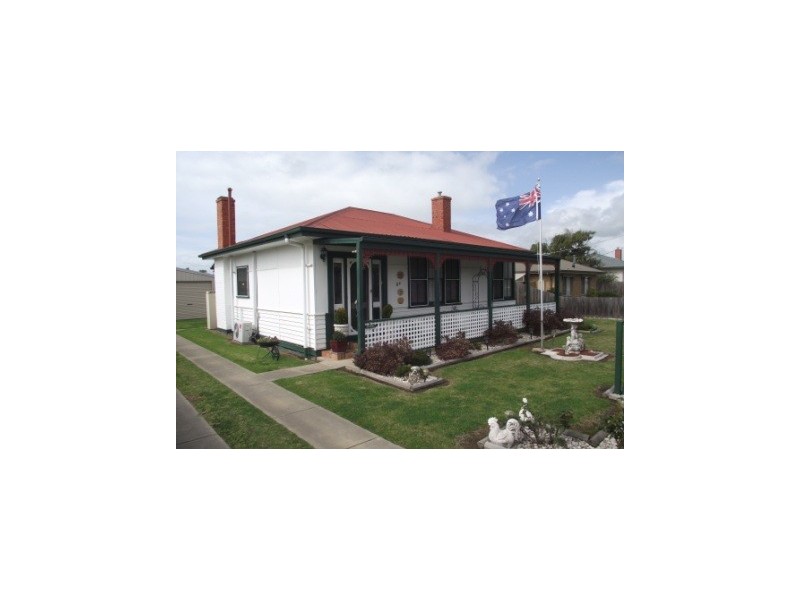 84 Powerscourt Street, Maffra VIC 3860
