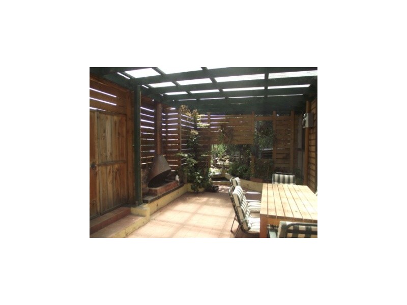 1 Nambrok Avenue, Heyfield VIC 3858