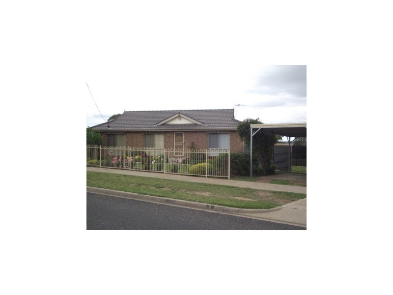 16 Glassford Street, Maffra VIC 3860