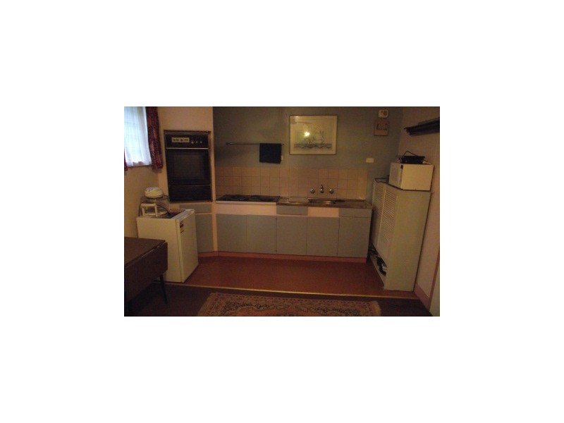 76 Knight Street, Maffra VIC 3860