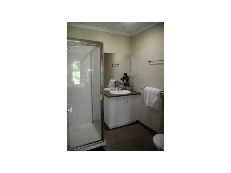 136 Sandy Creek Road, Maffra VIC 3860