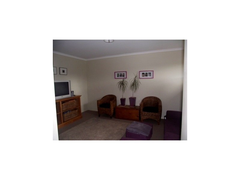 136 Sandy Creek Road, Maffra VIC 3860