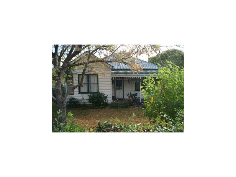 31 McMillan Street, Maffra VIC 3860