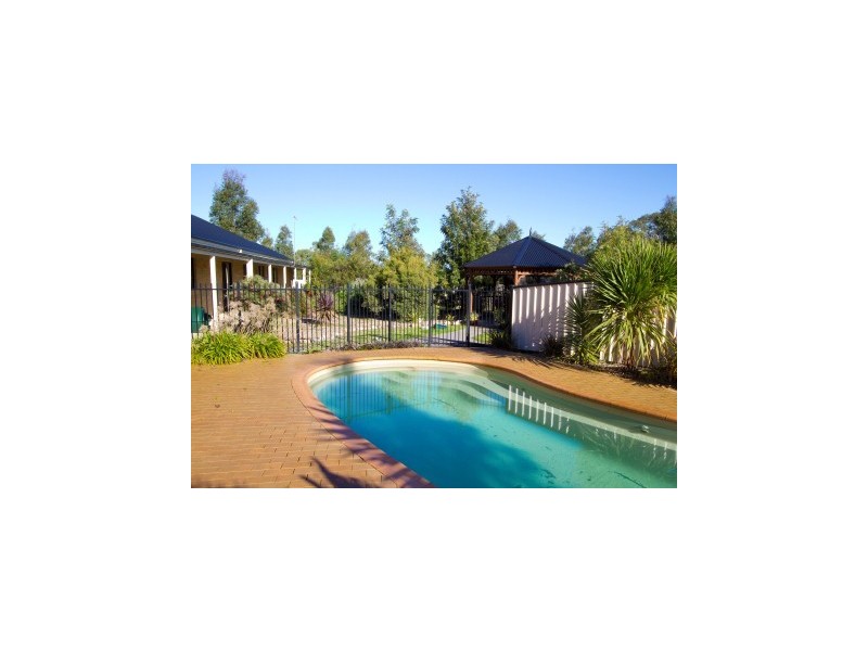 41 Batchelor Court, Maffra VIC 3860
