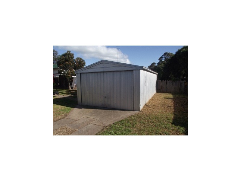 12 Munro Street, Maffra VIC 3860