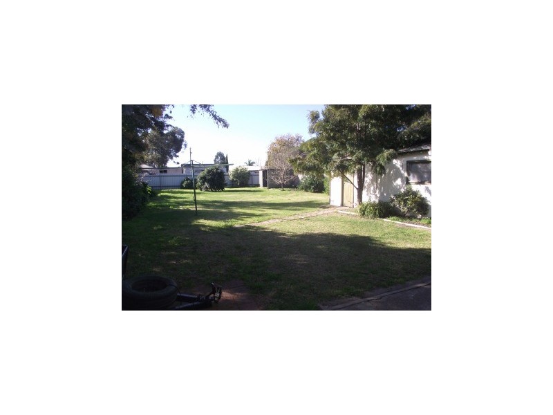 17 Bruce Street, Heyfield VIC 3858