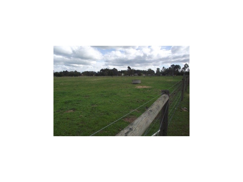 276 Maffra-Briagolong Road, Maffra VIC 3860