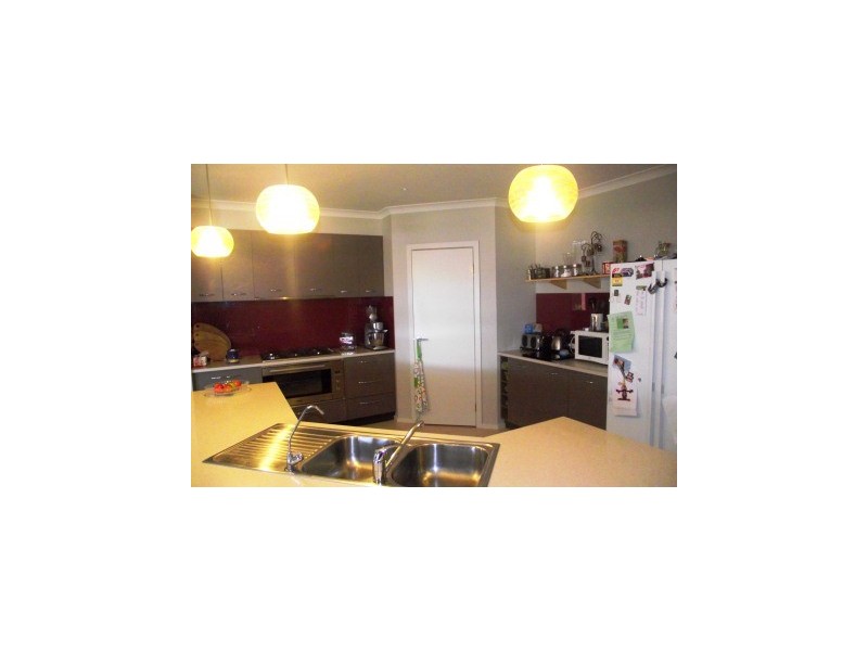 2 Knight Street, Maffra VIC 3860