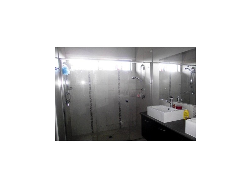 2 Knight Street, Maffra VIC 3860