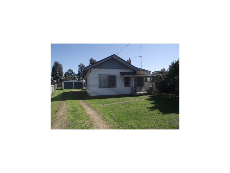 26 Laura Street, Maffra VIC 3860