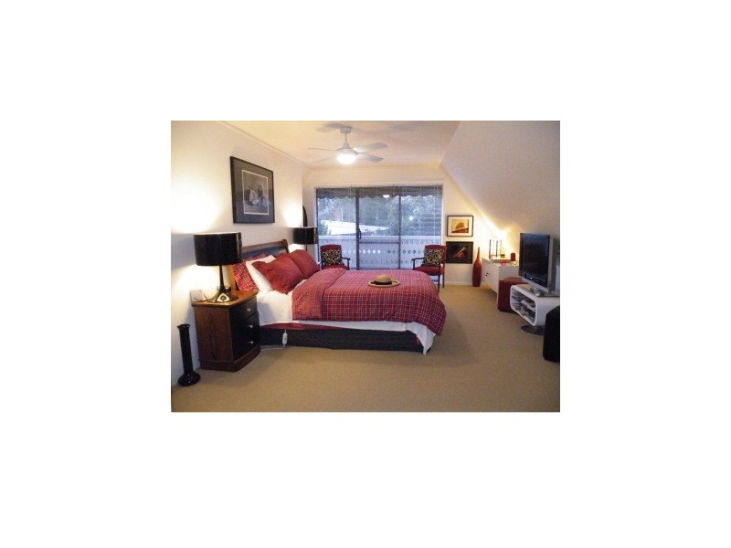 6 The Crescent, Maffra VIC 3860