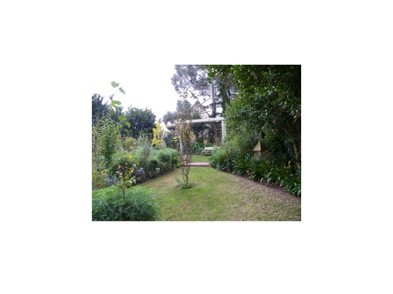6 The Crescent, Maffra VIC 3860