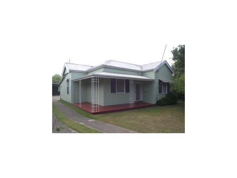 6 Queen Street, Maffra VIC 3860
