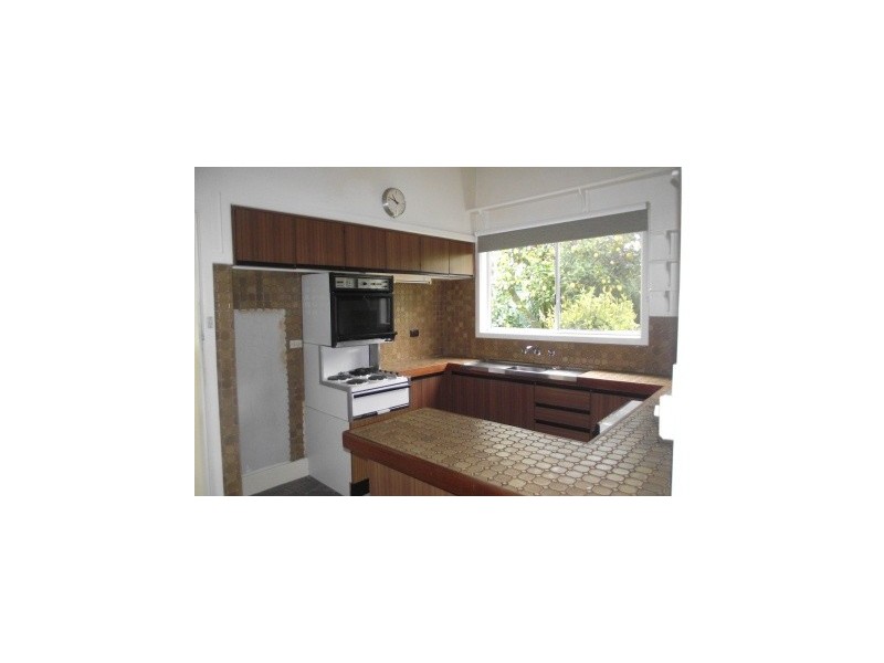 6 Queen Street, Maffra VIC 3860