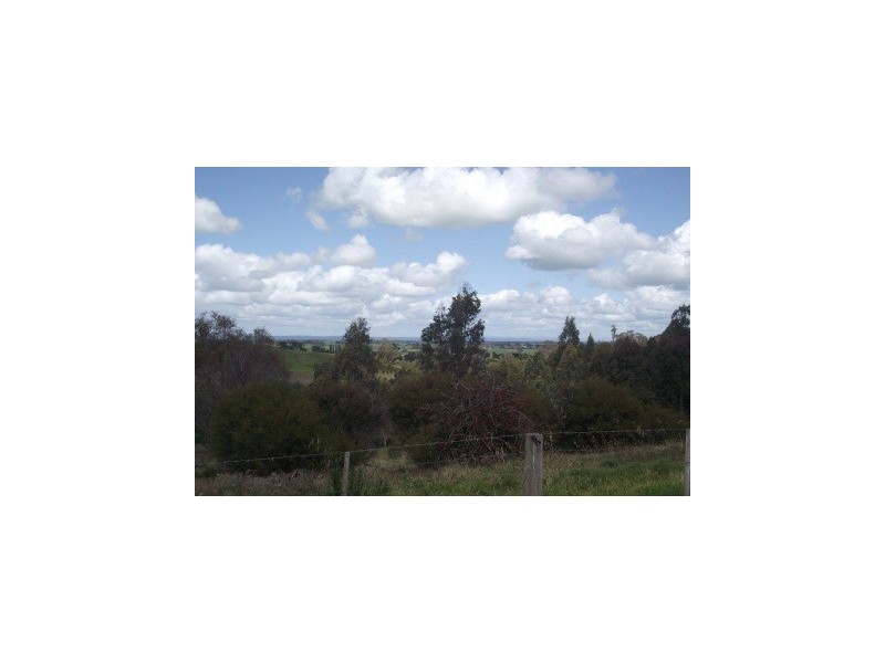 84 Newton Drive, Stratford VIC 3862