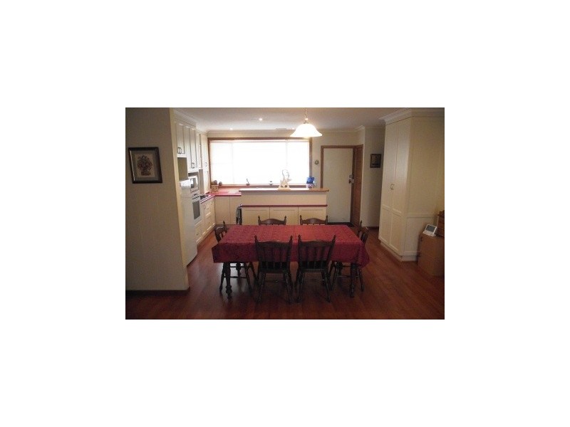 34 Henry Street, Maffra VIC 3860