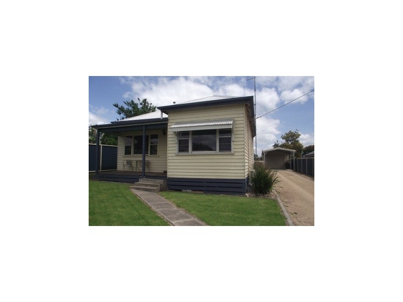 41 Gibney Street, Maffra VIC 3860