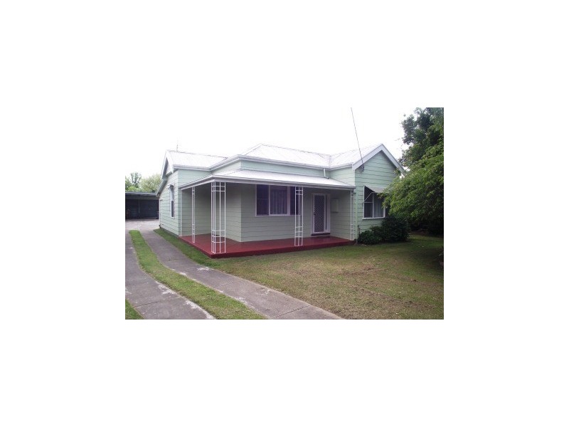 6 Queen Street, Maffra VIC 3860