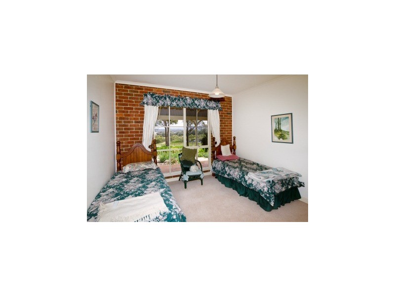63 Hodges Road, Coongulla VIC 3860