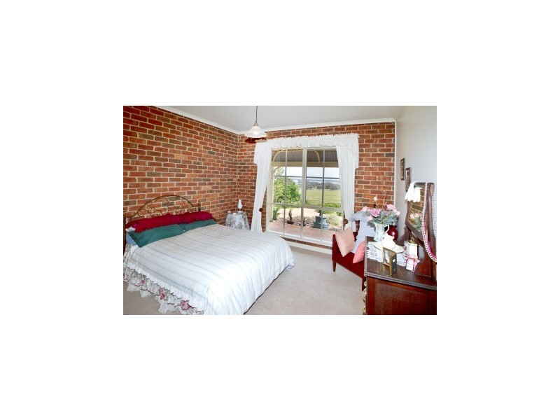 63 Hodges Road, Coongulla VIC 3860