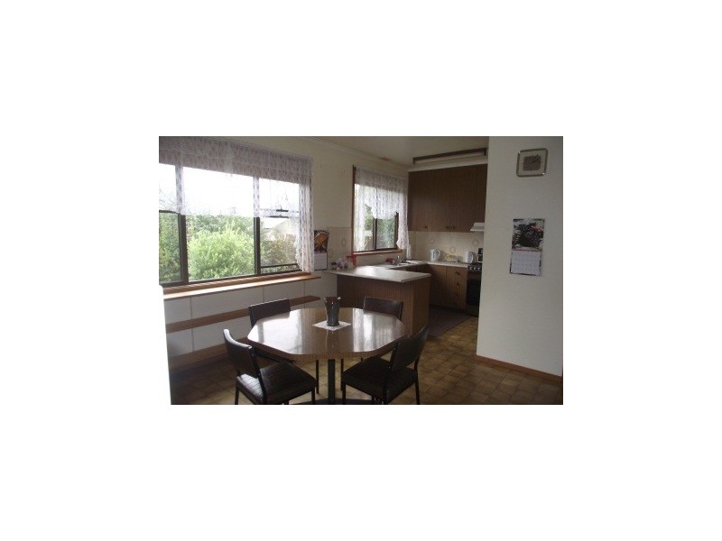 98 Boisdale Street, Maffra VIC 3860